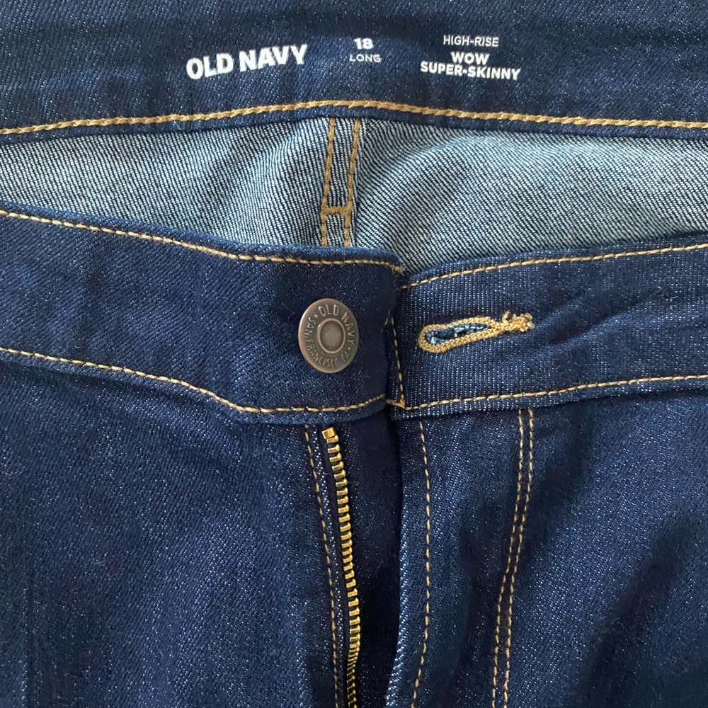 NWOT Dark wash skinny jeans, 18 LONG.